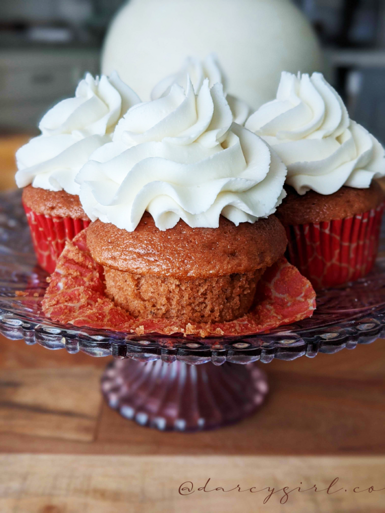 red velvet cupcakes with white frosting